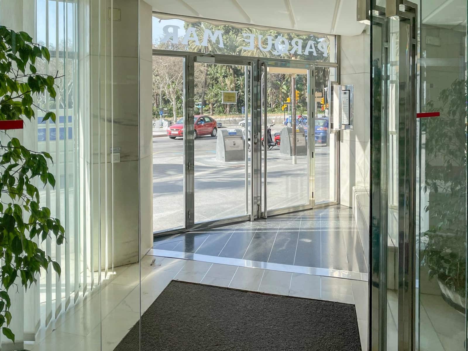 Piso de 4 habitaciones en Málaga ciudad en venta con piscina garaje - 1.890.000 € (Ref: 9433776)