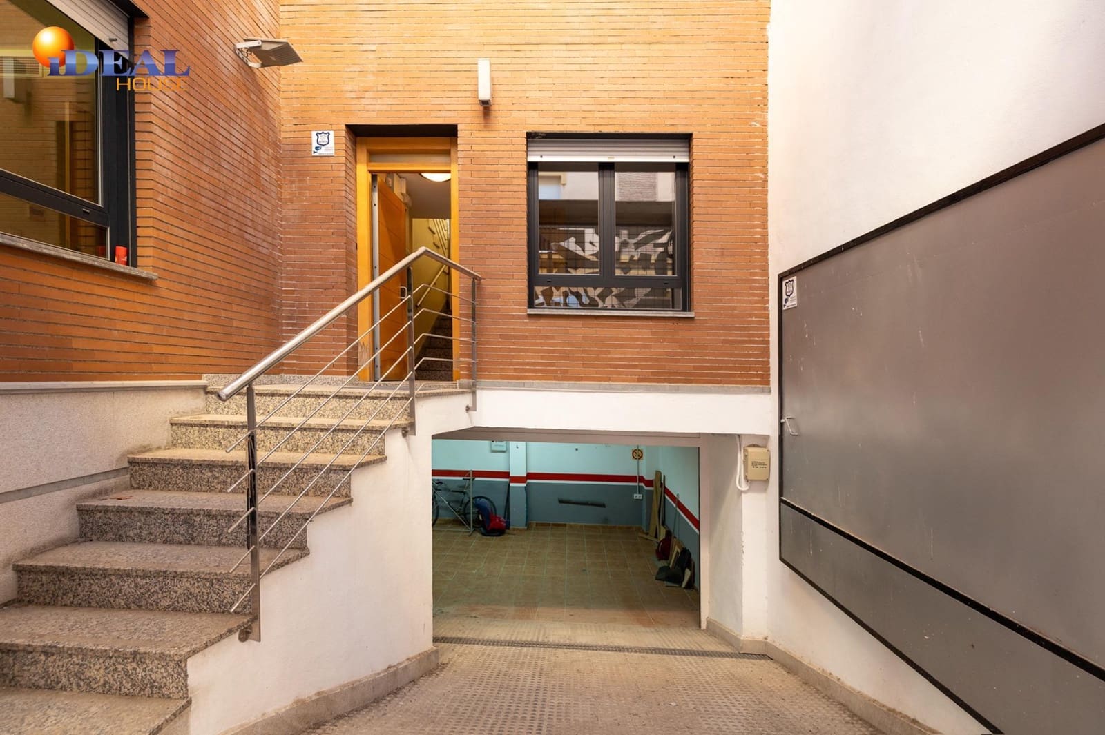 Casa de 5 habitaciones en Granada ciudad en venta con garaje - 895.000 € (Ref: 9433777)