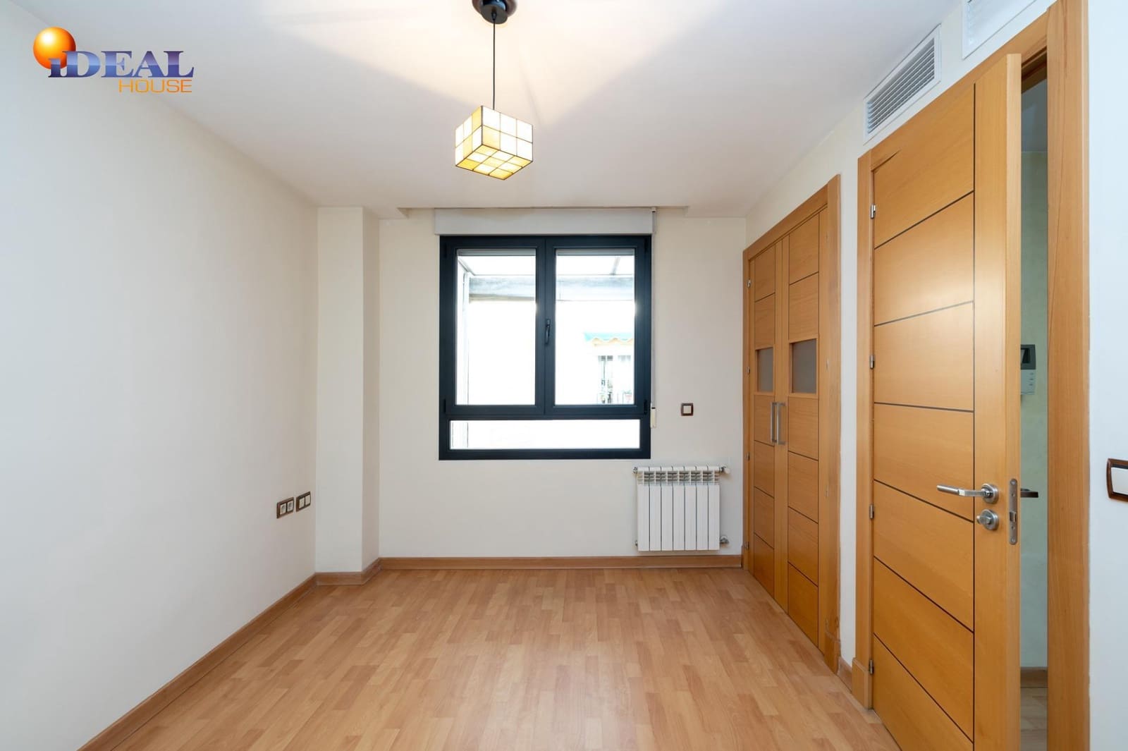 Casa de 5 habitaciones en Granada ciudad en venta con garaje - 895.000 € (Ref: 9433777)