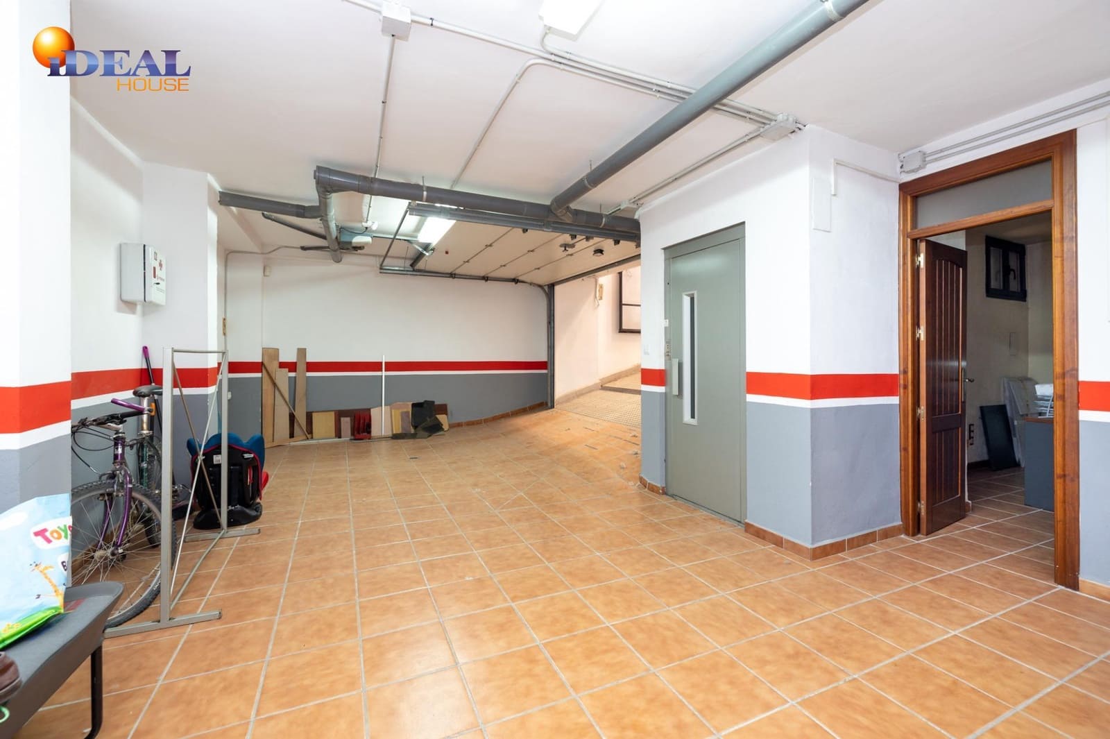 Casa de 5 habitaciones en Granada ciudad en venta con garaje - 895.000 € (Ref: 9433777)