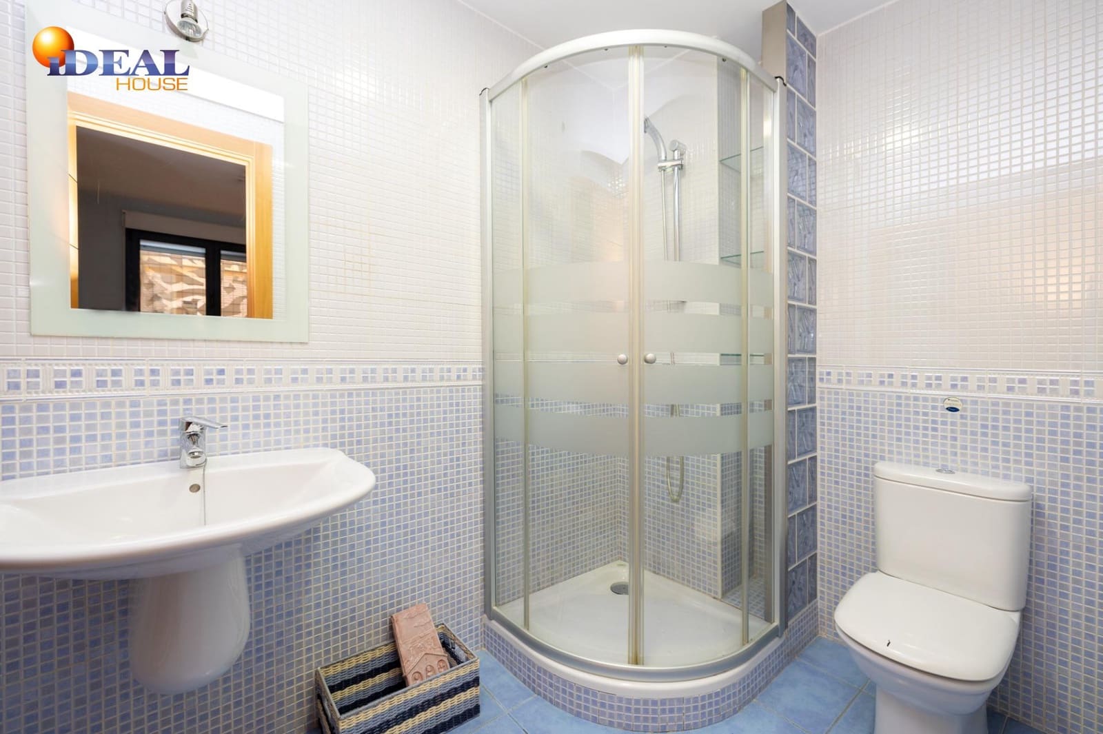 Casa de 5 habitaciones en Granada ciudad en venta con garaje - 895.000 € (Ref: 9433777)