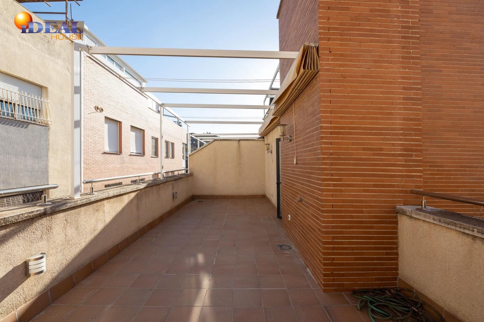 Casa de 5 habitaciones en Granada ciudad en venta con garaje - 895.000 € (Ref: 9433777)