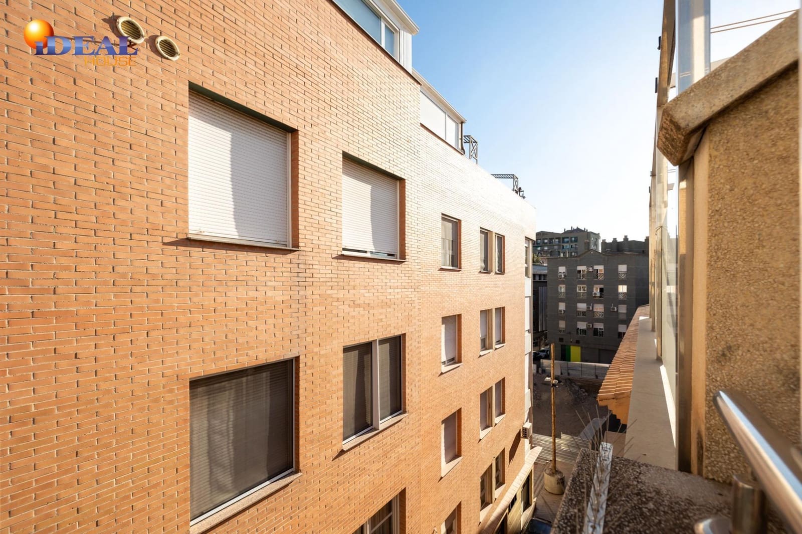 Casa de 5 habitaciones en Granada ciudad en venta con garaje - 895.000 € (Ref: 9433777)