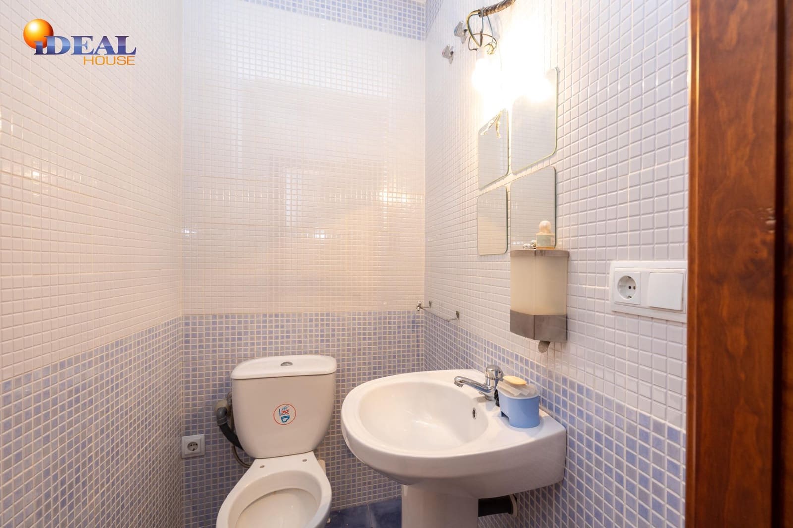 Casa de 5 habitaciones en Granada ciudad en venta con garaje - 895.000 € (Ref: 9433777)