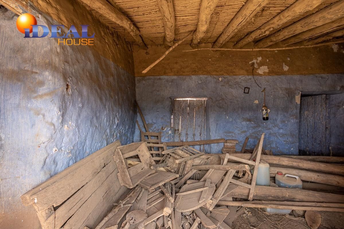 Maalaistalo myytävänä paikassa Gor - 17 900 € (Ref: 9433778)