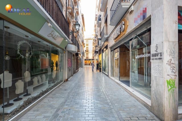 Commercieel te koop in Centro, Granada stad - € 210.000 (Ref: 9433781)