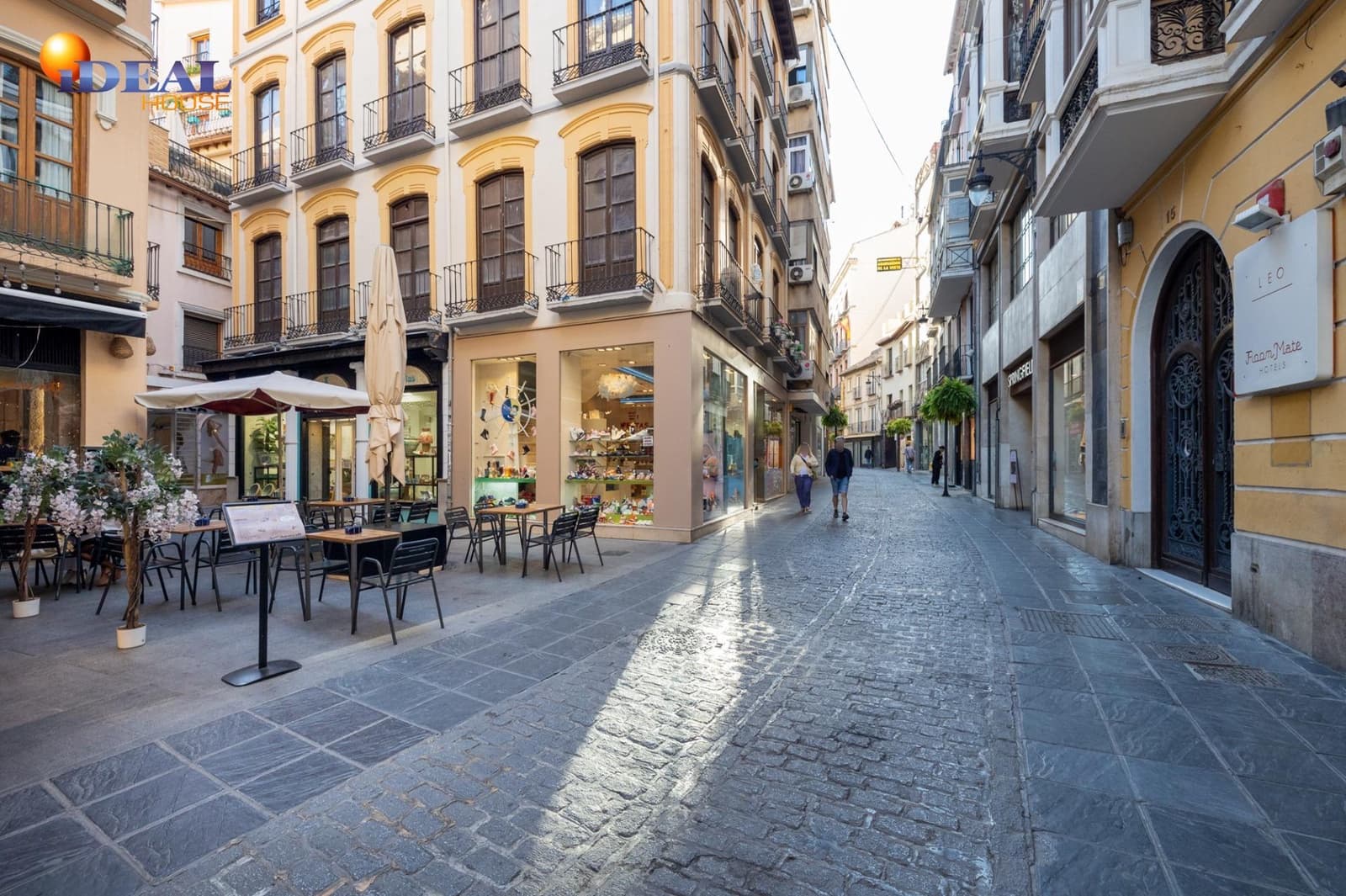 Commercieel te koop in Granada stad - € 210.000 (Ref: 9433781)