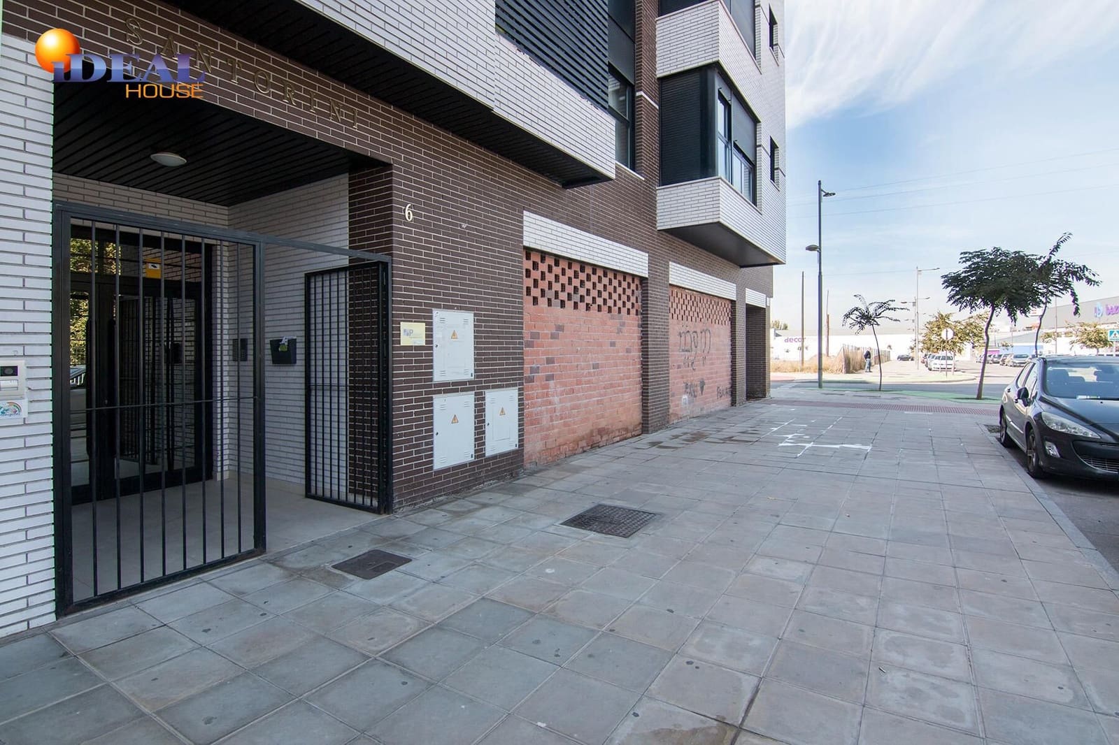 Erhverv til salg i Armilla - € 500.000 (Ref: 9433786)