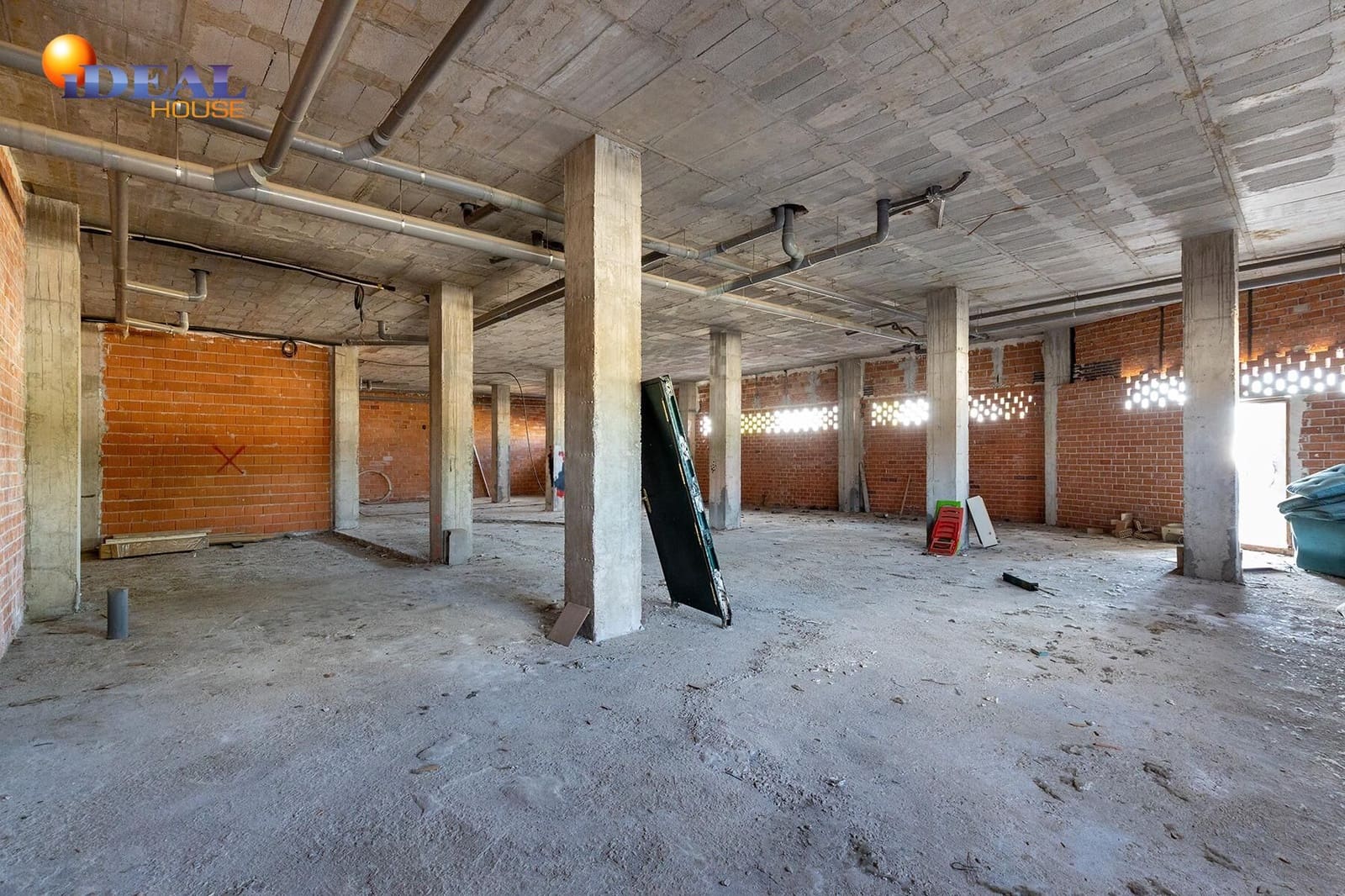 Erhverv til salg i Armilla - € 500.000 (Ref: 9433786)