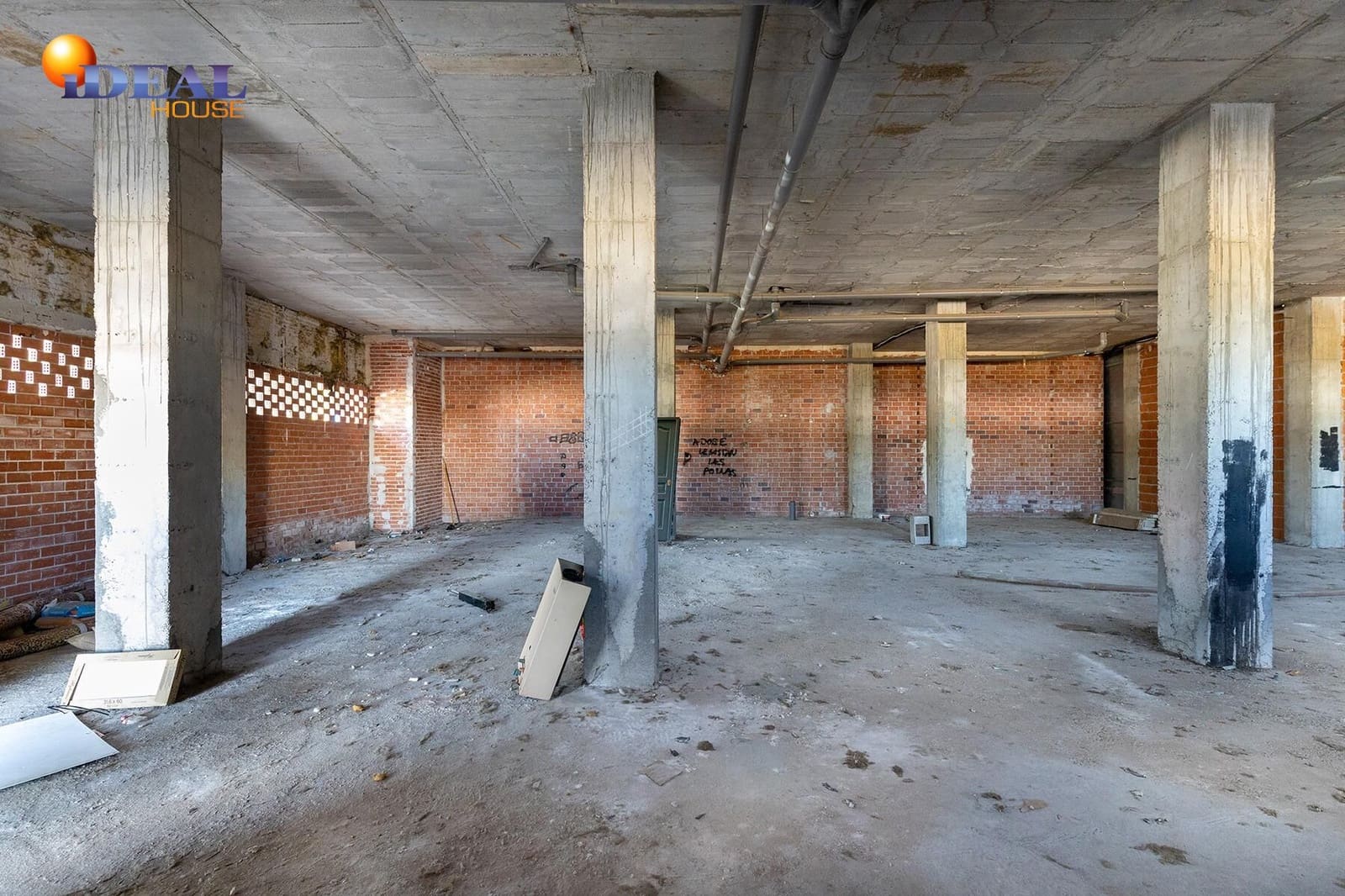 Erhverv til salg i Armilla - € 500.000 (Ref: 9433786)