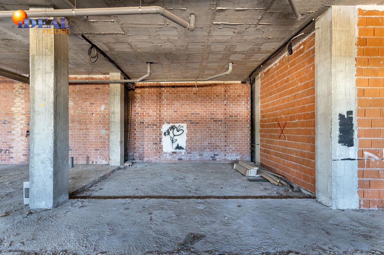 Erhverv til salg i Armilla - € 500.000 (Ref: 9433786)