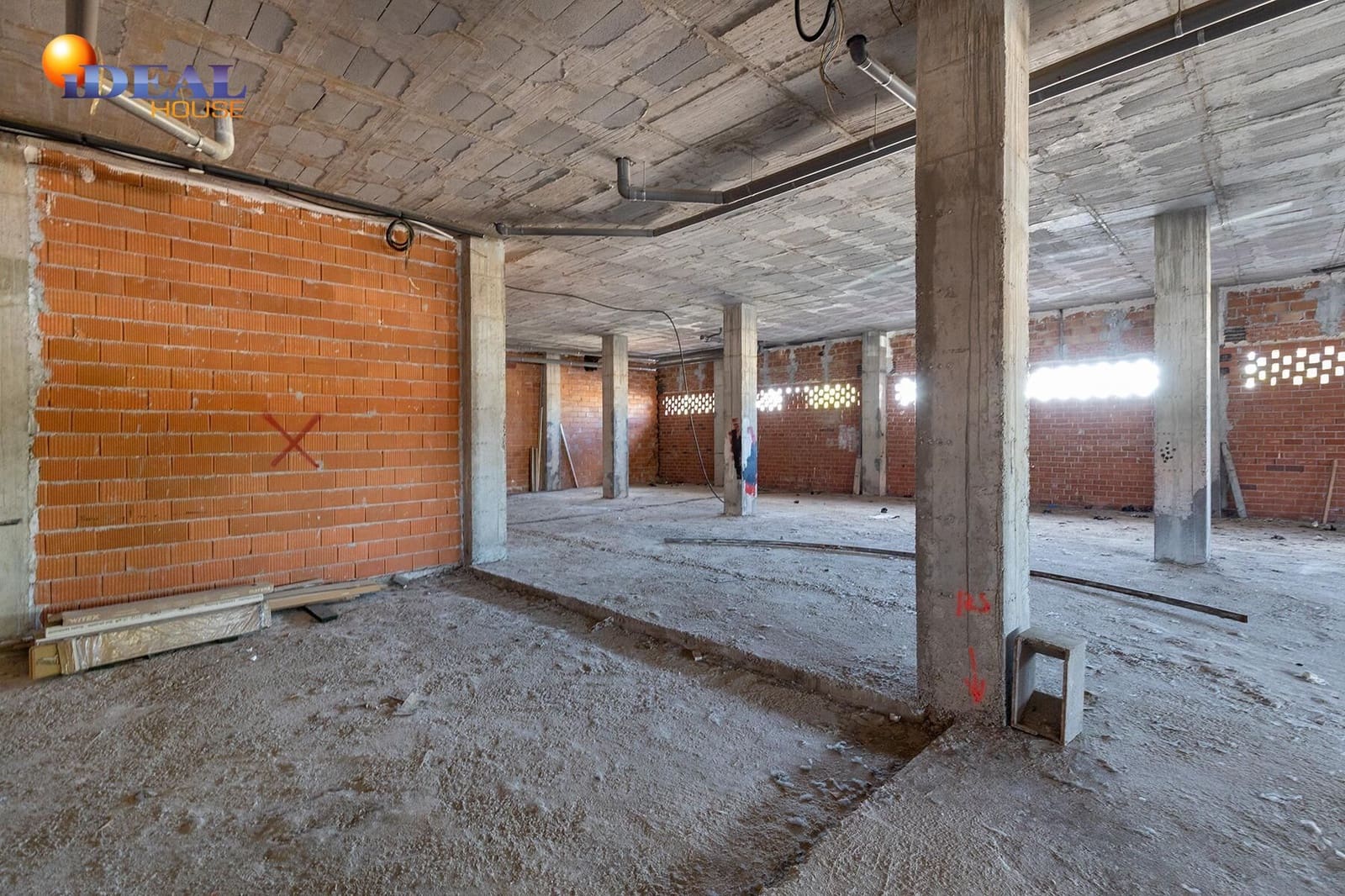 Erhverv til salg i Armilla - € 500.000 (Ref: 9433786)