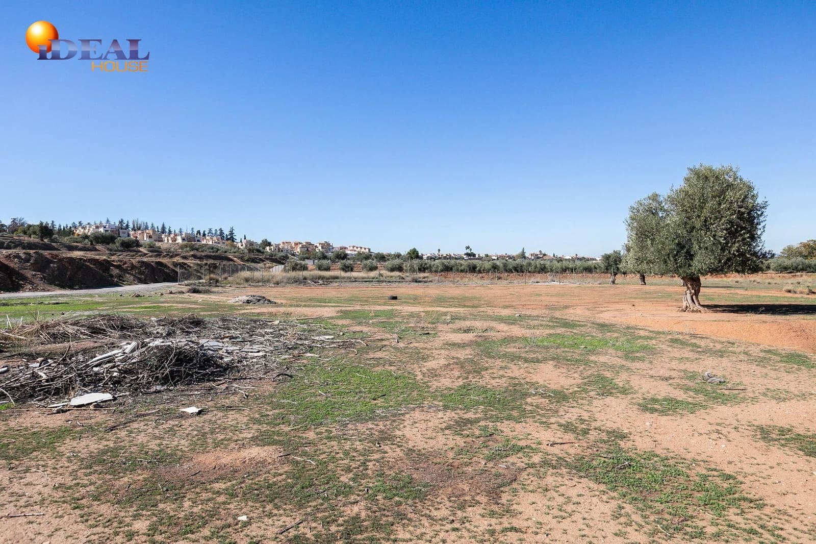 Tomt till salu i Ogijares - 207 425 € (Ref: 9433788)