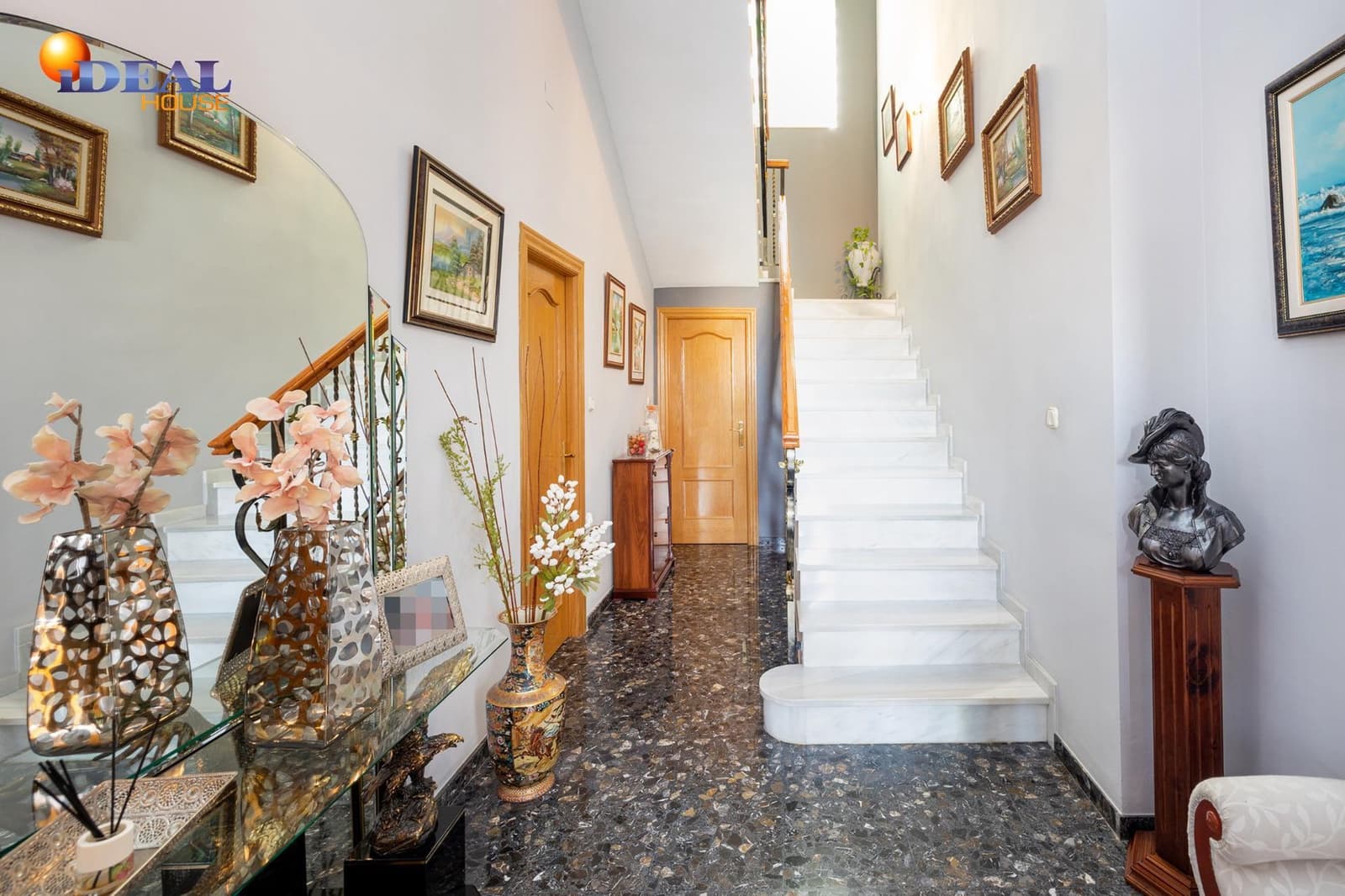 4 soveværelse Byhus til salg i Las Gabias med garage - € 245.000 (Ref: 9433789)