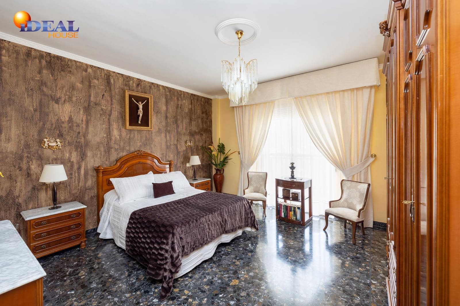 4 soveværelse Byhus til salg i Las Gabias med garage - € 245.000 (Ref: 9433789)