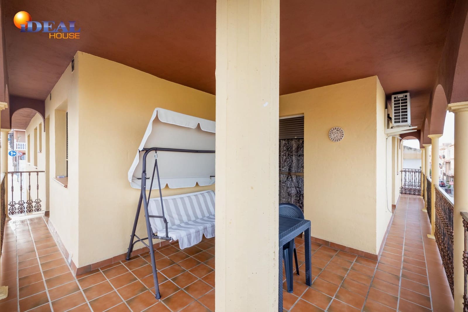 4 soveværelse Byhus til salg i Las Gabias med garage - € 245.000 (Ref: 9433789)