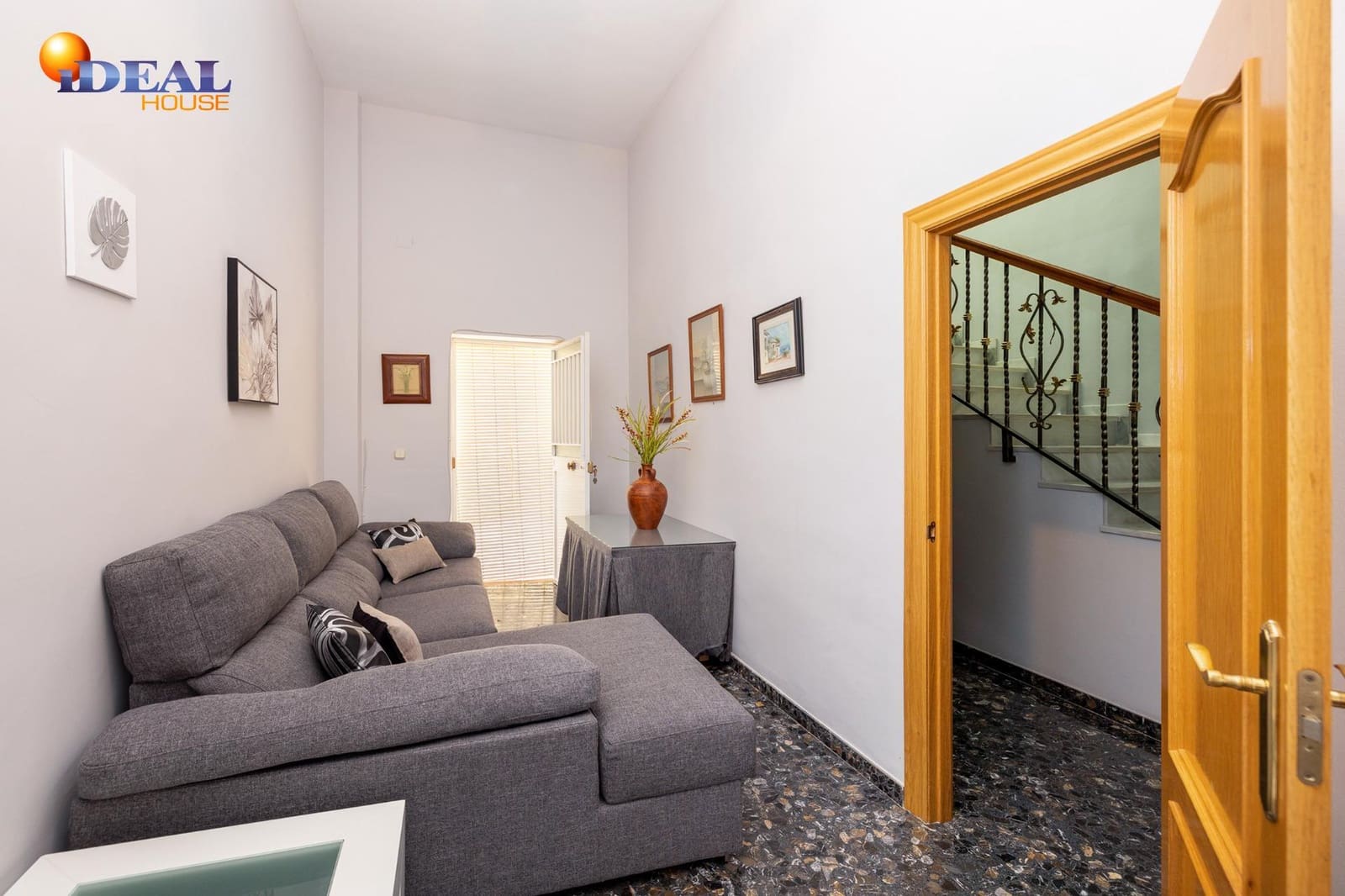 4 soveværelse Byhus til salg i Las Gabias med garage - € 245.000 (Ref: 9433789)