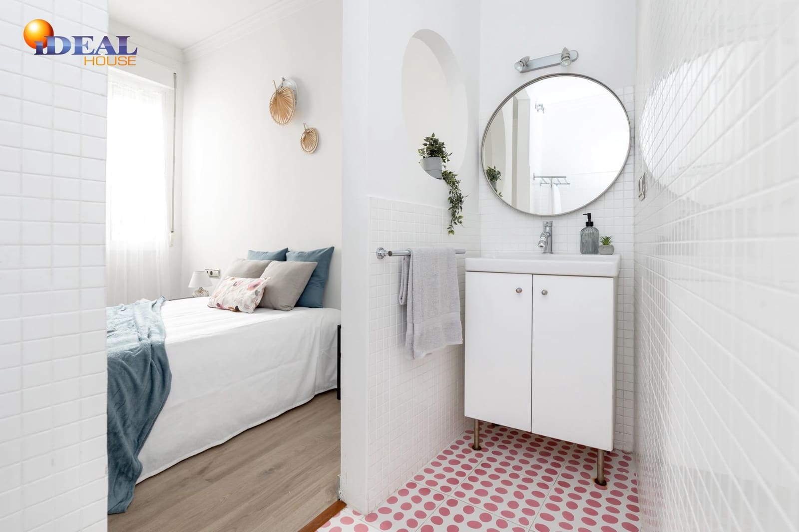 2 bedroom Flat for sale in Granada city - € 322,999 (Ref: 9433790)