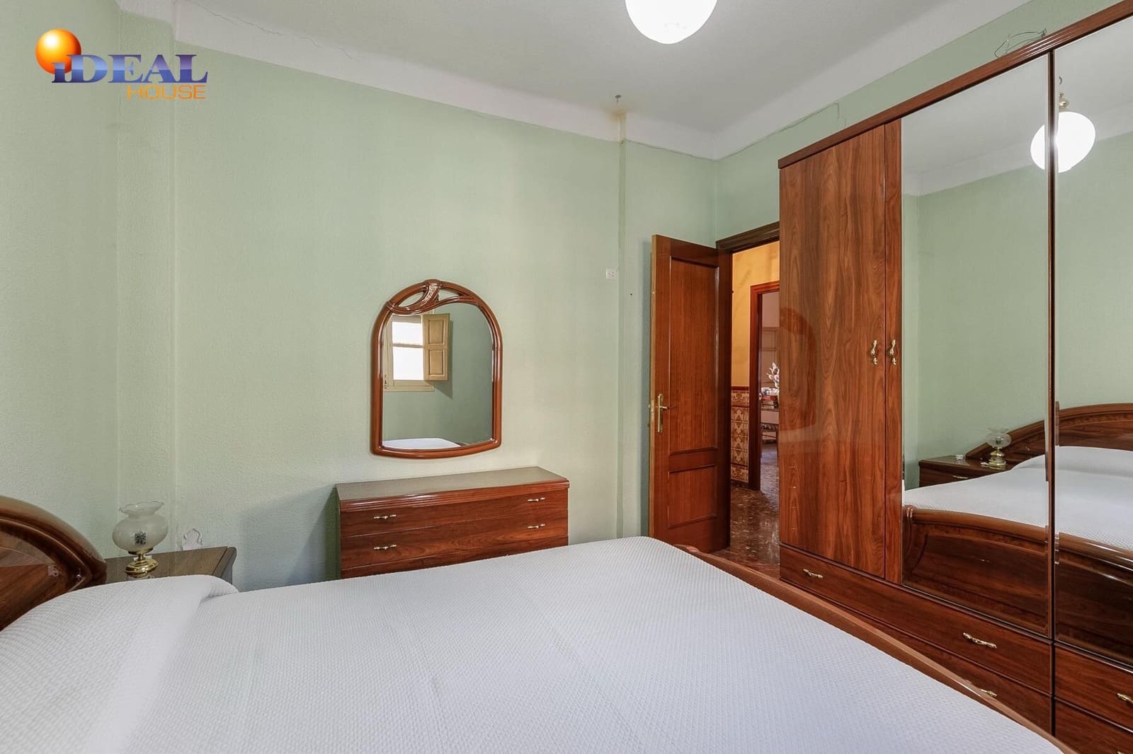 4 quarto Moradia para venda em Albolote com piscina garagem - 300 000 € (Ref: 9433791)