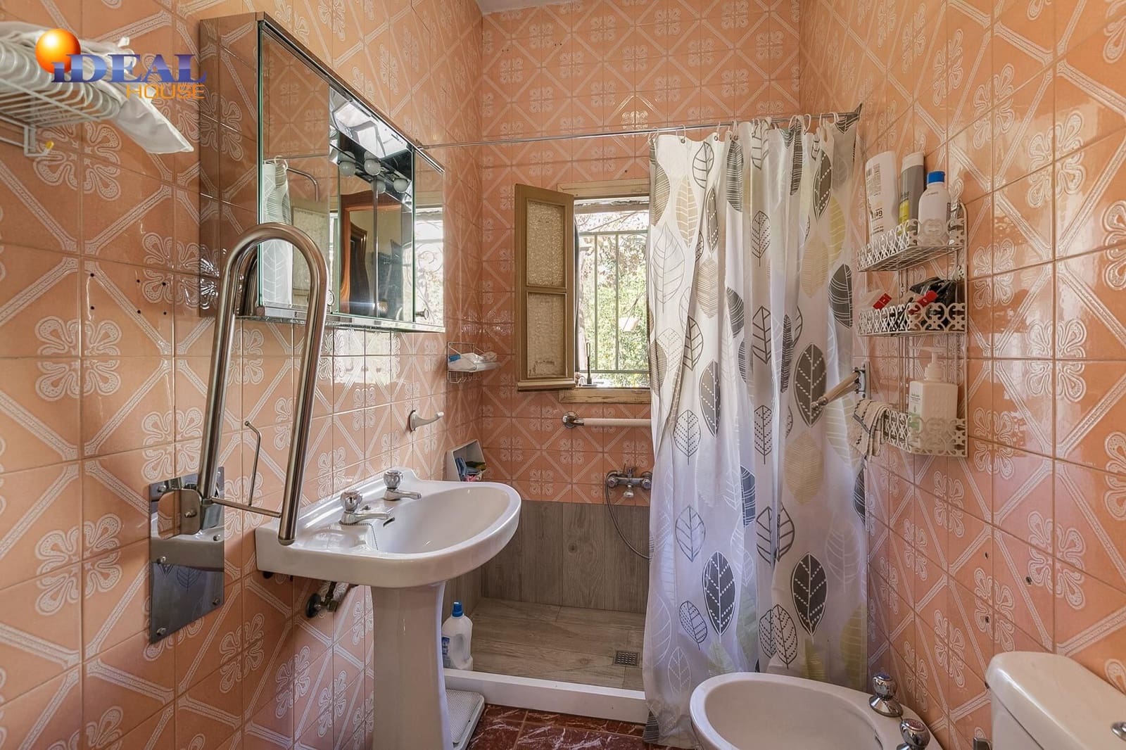 4 quarto Moradia para venda em Albolote com piscina garagem - 300 000 € (Ref: 9433791)