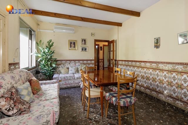 4 quarto Moradia para venda em Albolote com piscina garagem - 300 000 € (Ref: 9433791)