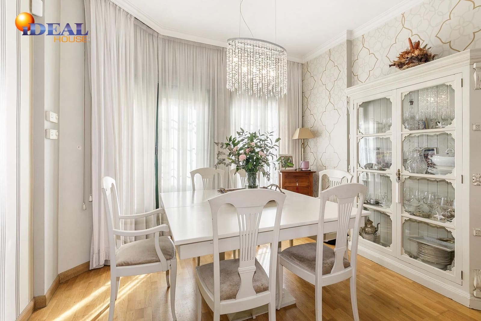 Chalet de 4 habitaciones en Granada ciudad en venta con piscina garaje - 1.180.000 € (Ref: 9433792)