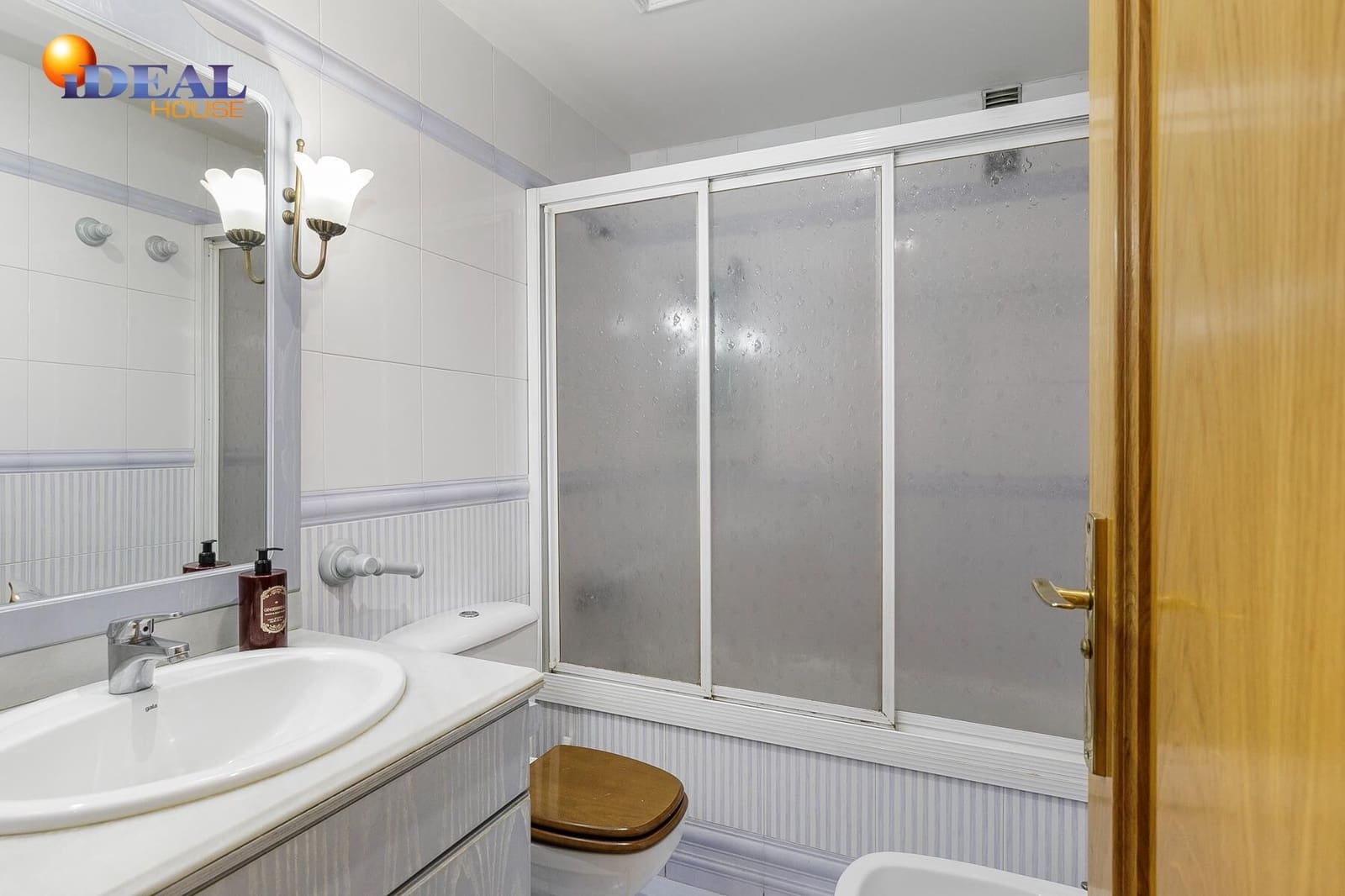 Chalet de 4 habitaciones en Granada ciudad en venta con piscina garaje - 1.180.000 € (Ref: 9433792)