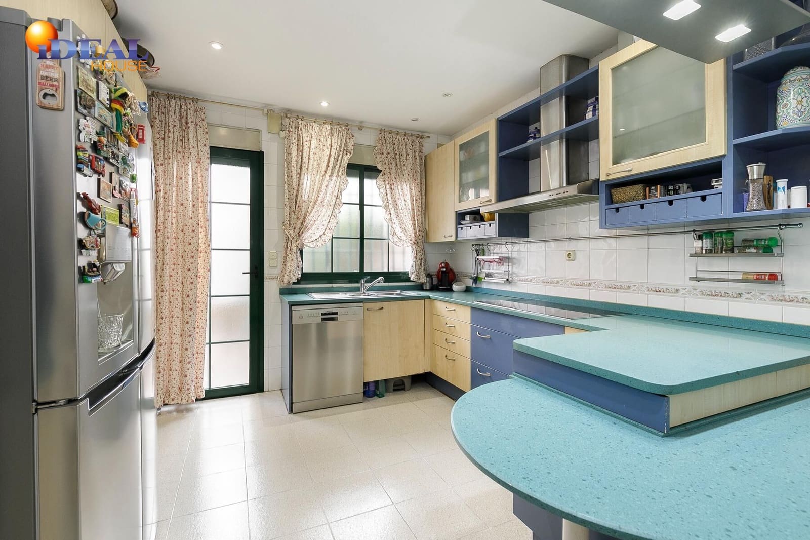 Chalet de 4 habitaciones en Granada ciudad en venta con piscina garaje - 1.180.000 € (Ref: 9433792)