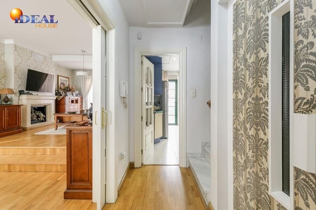 4 Zimmer Villa zu verkaufen in Granada Stadt mit Pool Garage - 1.180.000 € (Ref: 9433792)