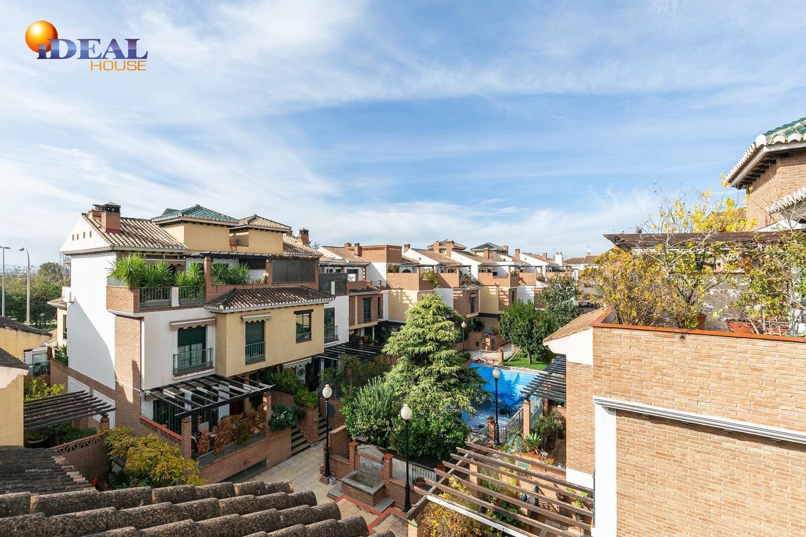 Chalet de 4 habitaciones en Granada ciudad en venta con piscina garaje - 1.180.000 € (Ref: 9433792)