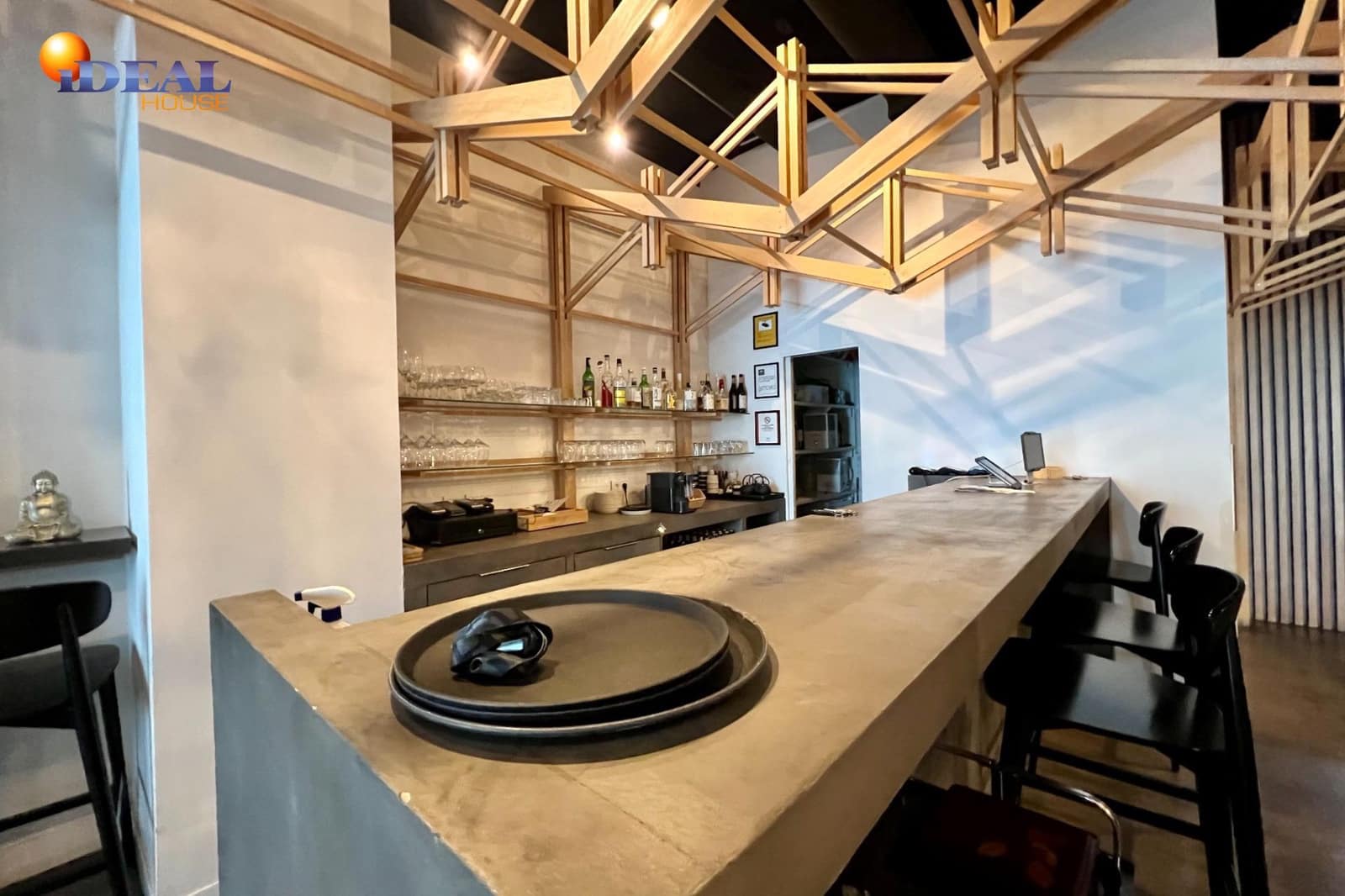 Commercial for sale in Granada city - € 369,500 (Ref: 9433797)