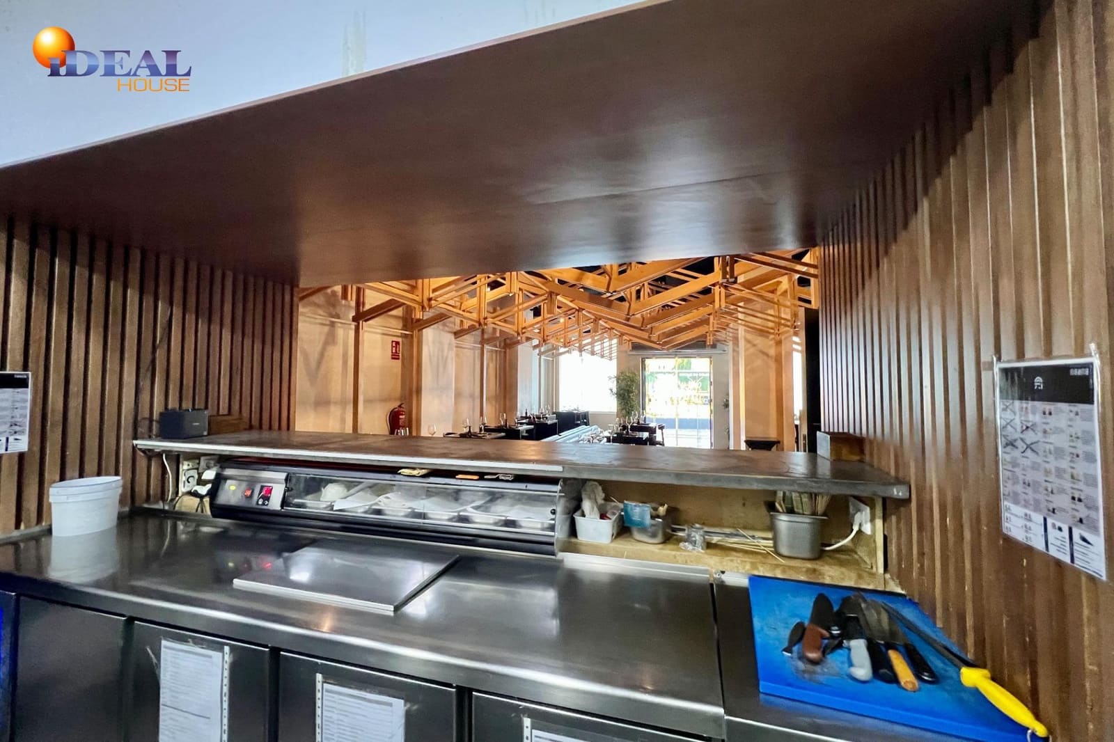 Commercial for sale in Granada city - € 369,500 (Ref: 9433797)