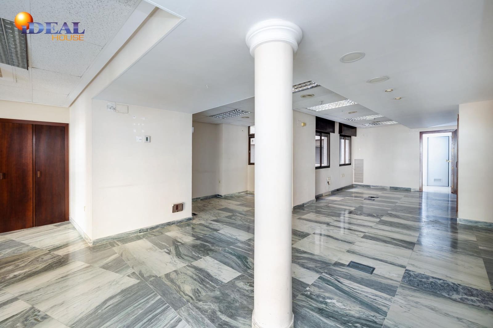 4 bedroom Flat for sale in Granada city - € 575,000 (Ref: 9433798)