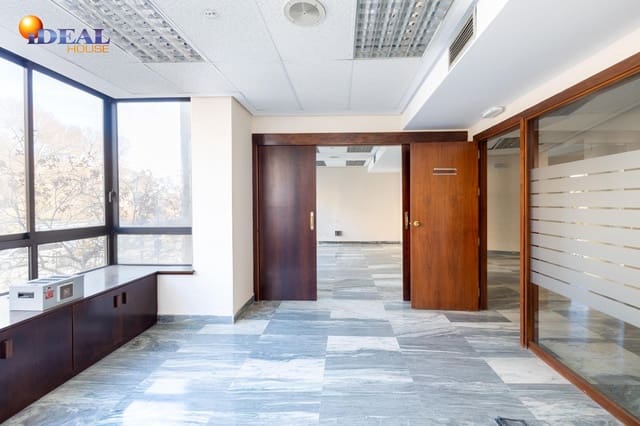 4 chambre Appartement à vendre à Centro, Grenade ville - 575 000 € (Ref: 9433798)