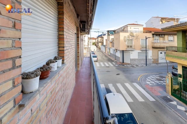 4 sovrum Lägenhet till salu i Maracena med garage - 244 900 € (Ref: 9433799)