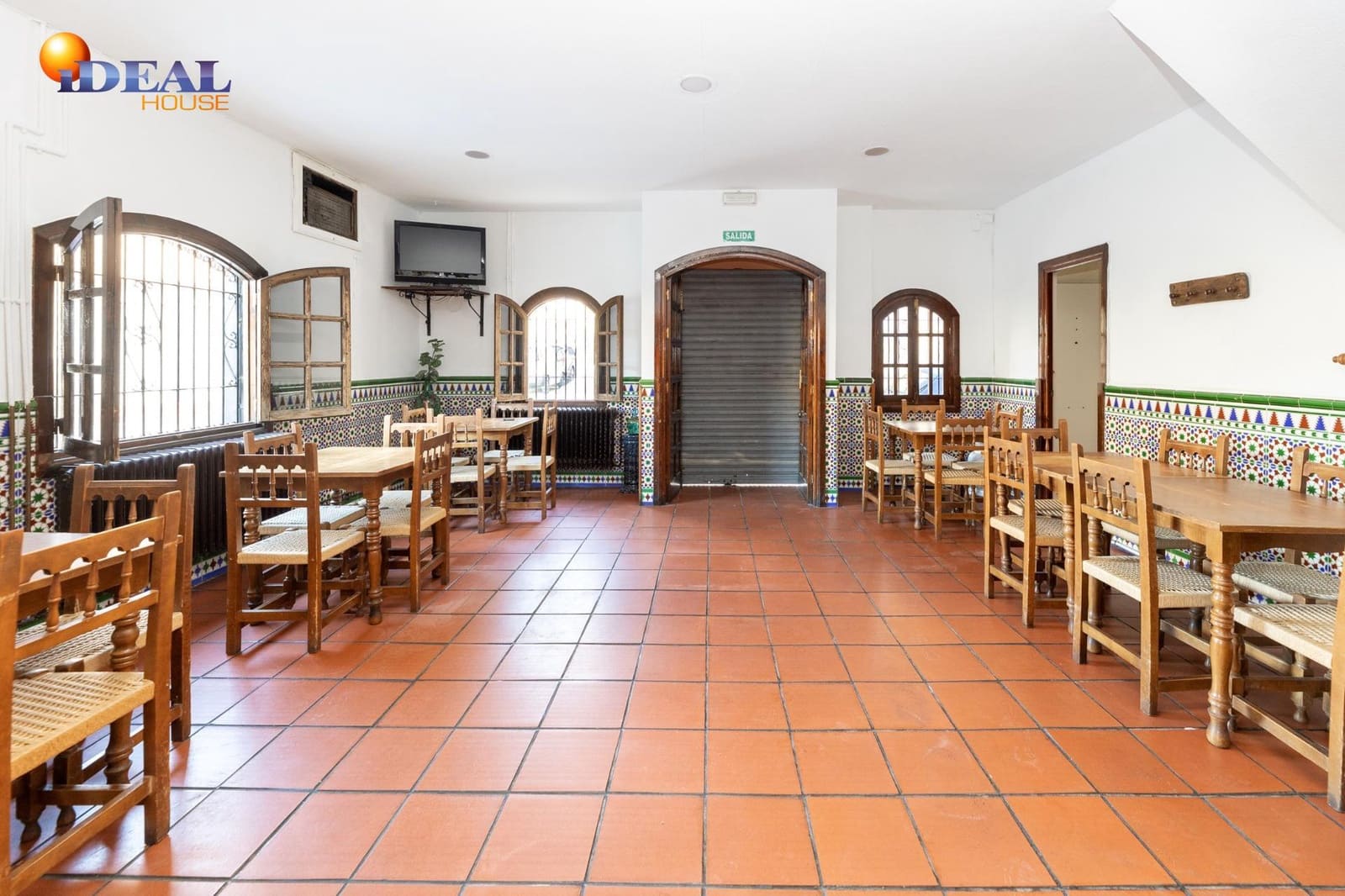 4 bedroom Flat for sale in Maracena with garage - € 244,900 (Ref: 9433799)