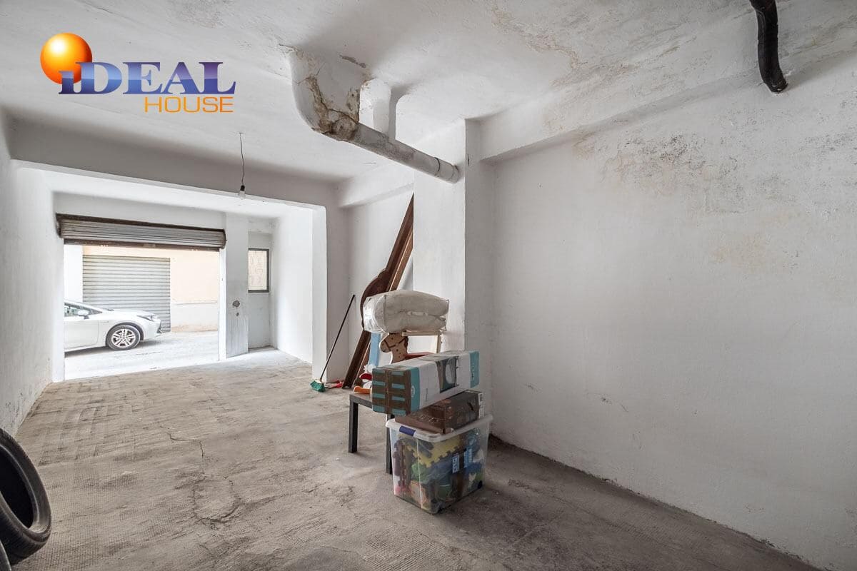 Kaupallinen myytävänä paikassa Granada kaupunki - 49 900 € (Ref: 9433800)