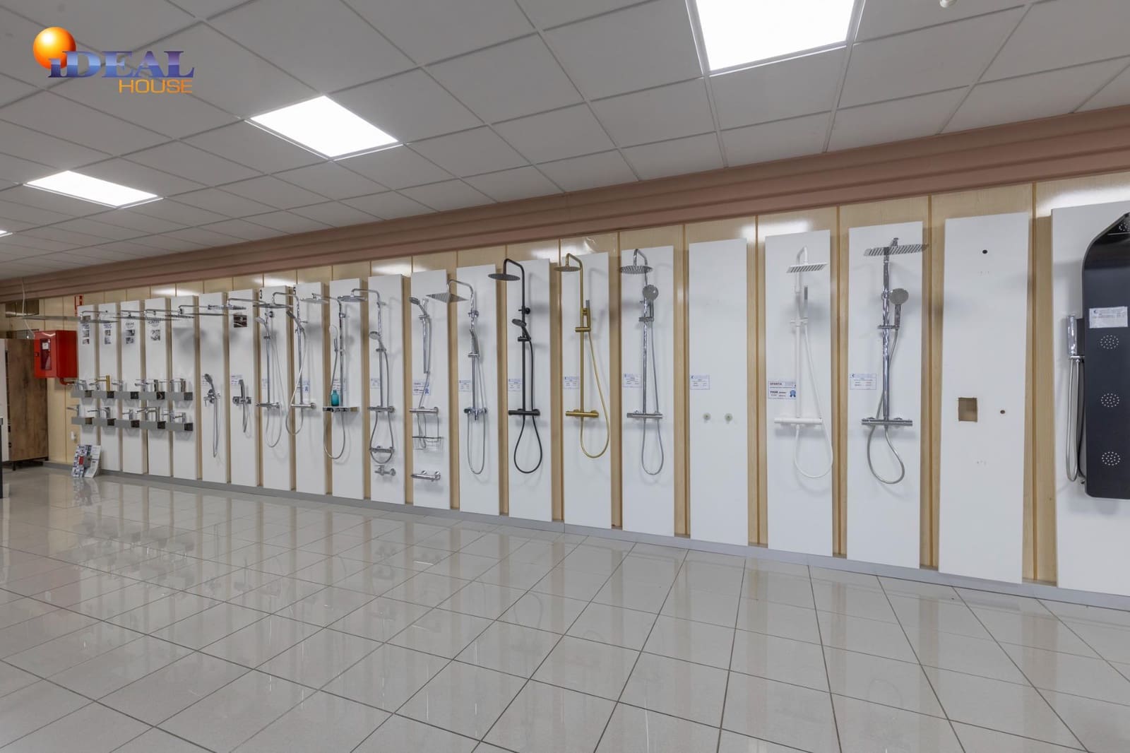 Gewerbe zu verkaufen in Santa Fe mit Garage - 1.800.000 € (Ref: 9433801)