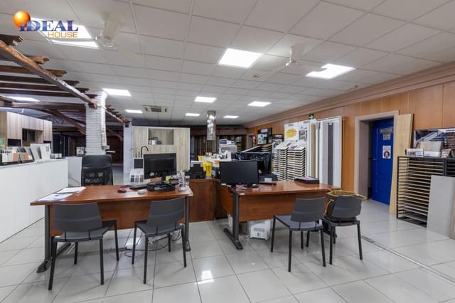 Gewerbe zu verkaufen in Santa Fe mit Garage - 1.800.000 € (Ref: 9433801)