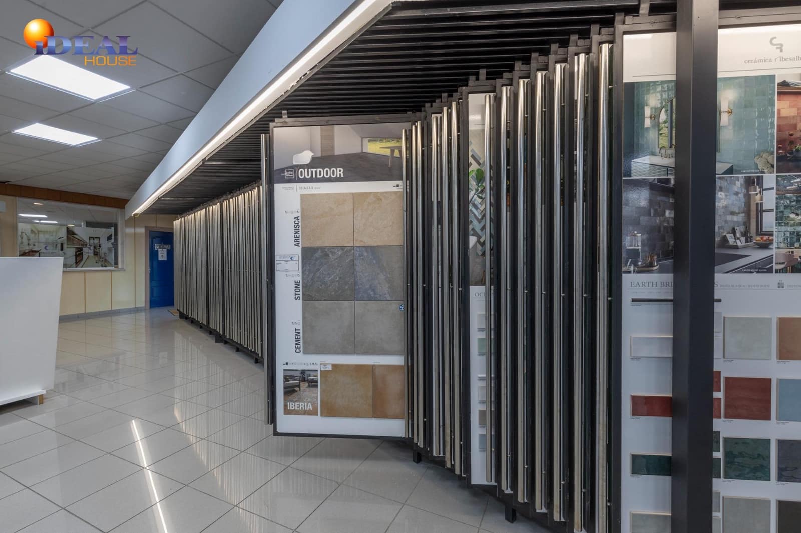 Gewerbe zu verkaufen in Santa Fe mit Garage - 1.800.000 € (Ref: 9433801)