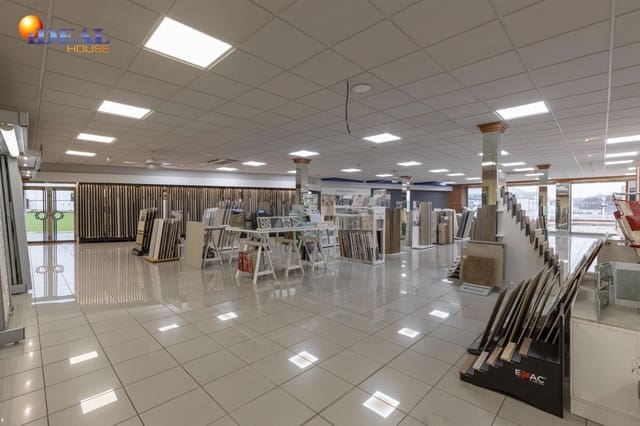 Gewerbe zu verkaufen in Santa Fe mit Garage - 1.800.000 € (Ref: 9433801)