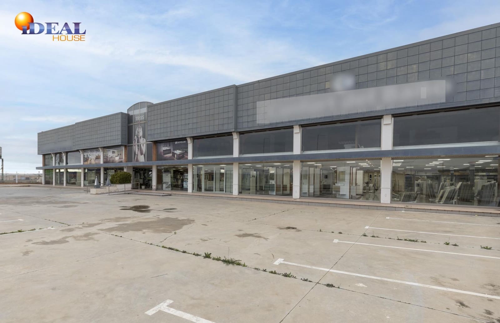 Gewerbe zu verkaufen in Santa Fe mit Garage - 1.800.000 € (Ref: 9433801)