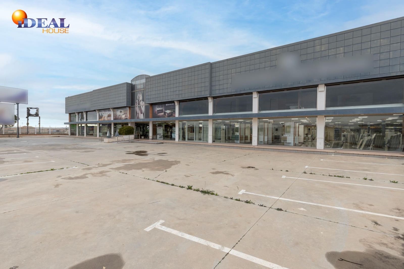 Gewerbe zu verkaufen in Santa Fe mit Garage - 1.800.000 € (Ref: 9433801)