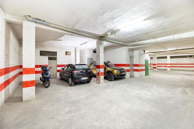 Garage for sale in Granada city - € 29,900 (Ref: 9433802)