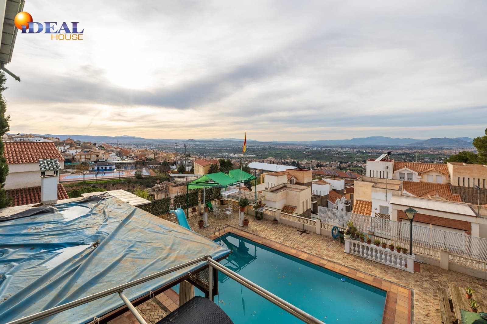 4 bedroom Villa for sale in Monachil with pool garage - € 380,000 (Ref: 9433805)