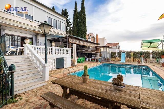 4 quarto Moradia para venda em Monachil com piscina garagem - 380 000 € (Ref: 9433805)