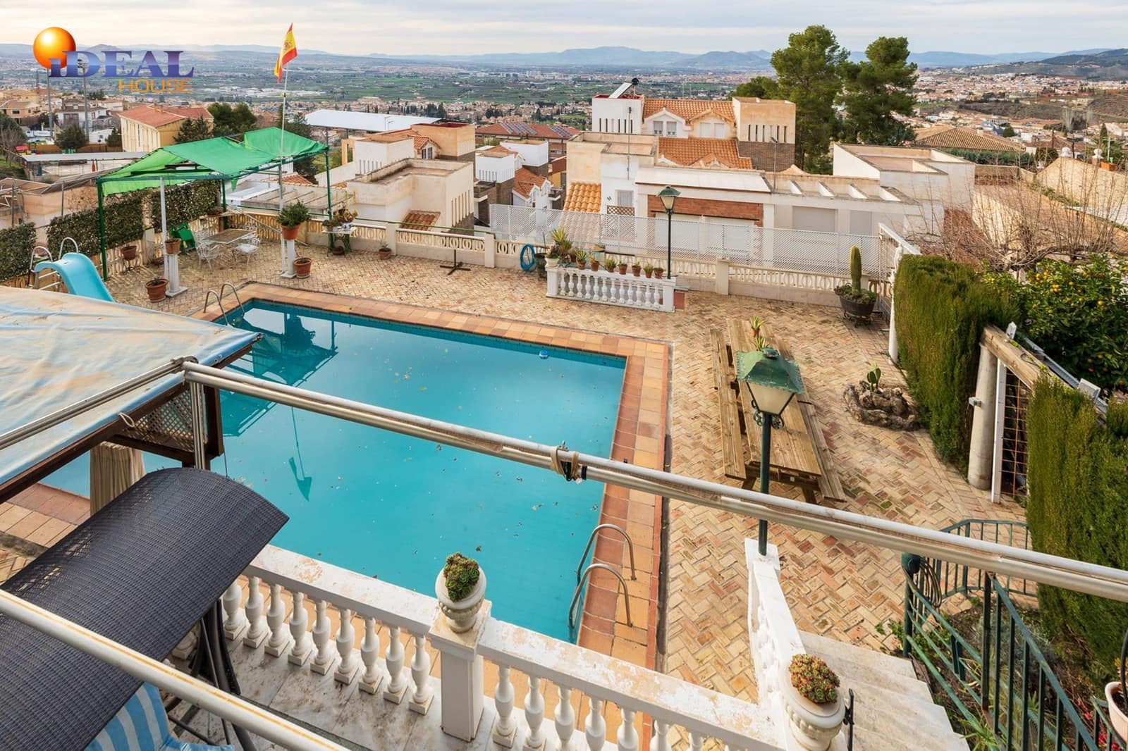 4 bedroom Villa for sale in Monachil with pool garage - € 380,000 (Ref: 9433805)