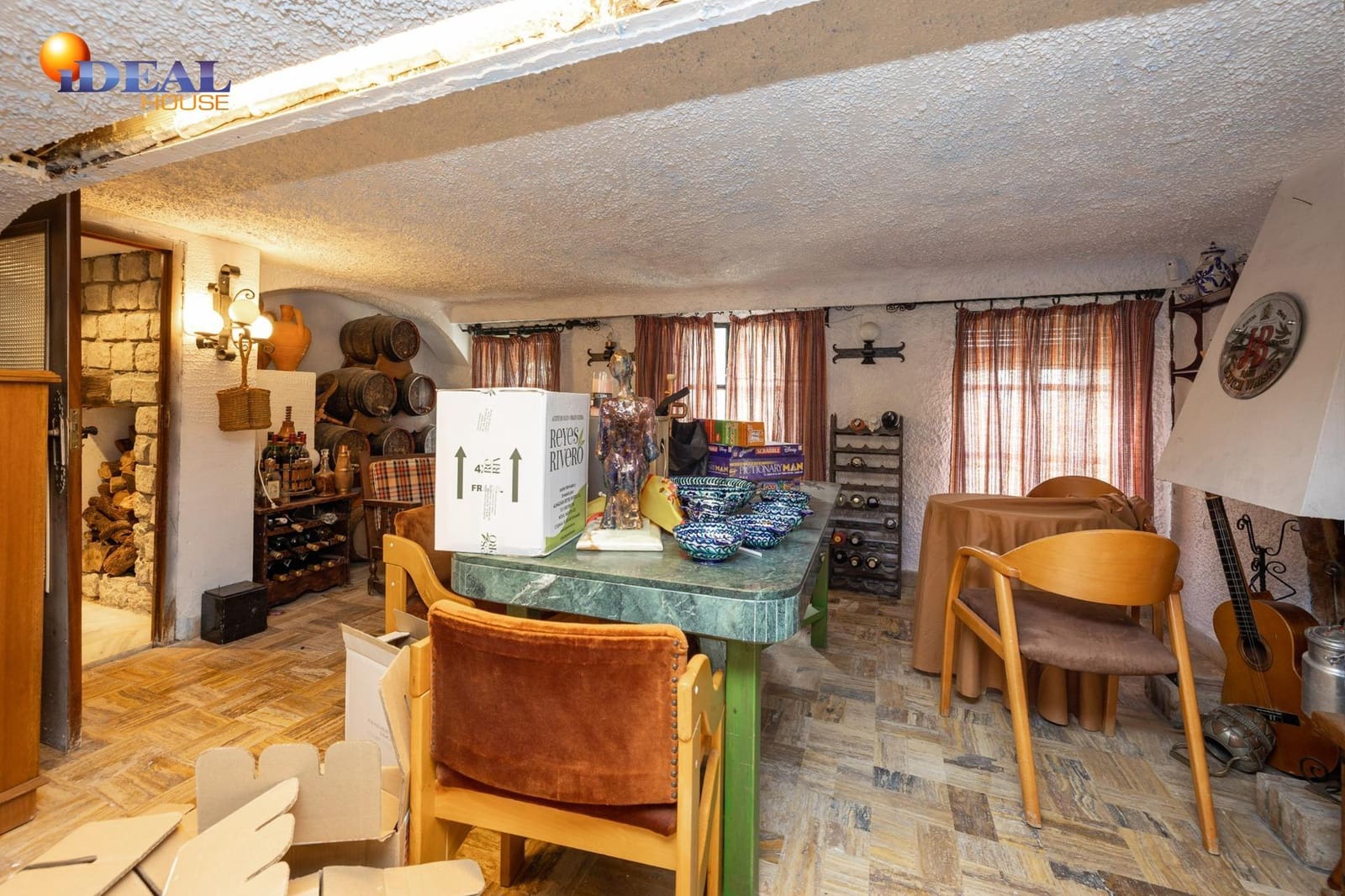 4 bedroom Villa for sale in Monachil with pool garage - € 380,000 (Ref: 9433805)