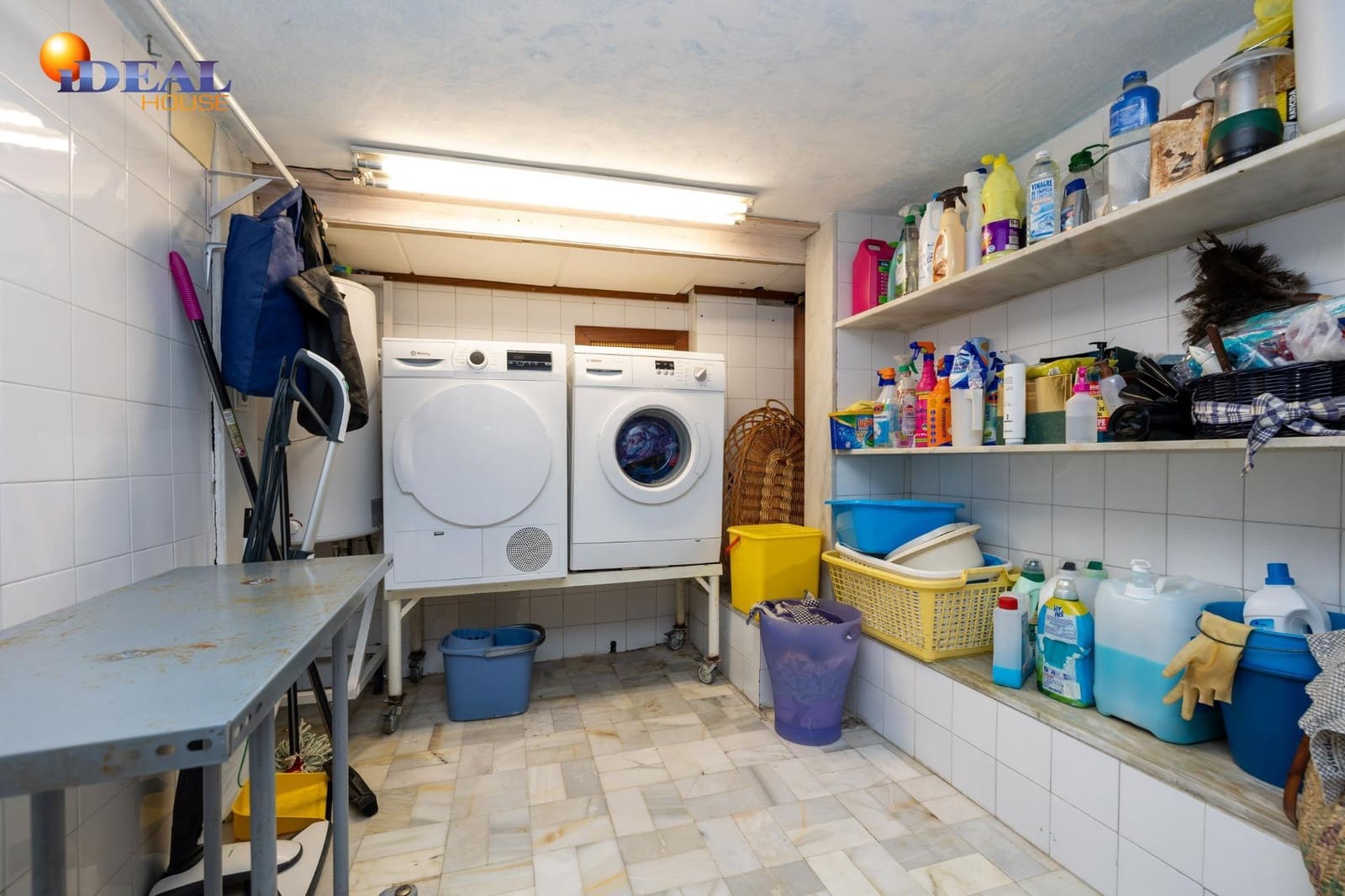 4 bedroom Villa for sale in Monachil with pool garage - € 380,000 (Ref: 9433805)