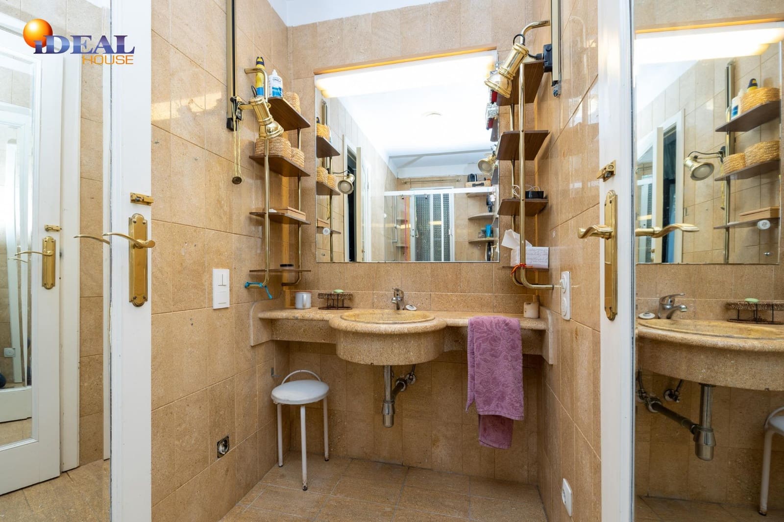 4 bedroom Villa for sale in Monachil with pool garage - € 380,000 (Ref: 9433805)